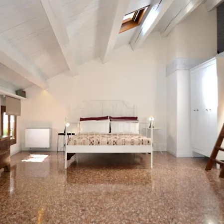 Olly Luxury Loft *